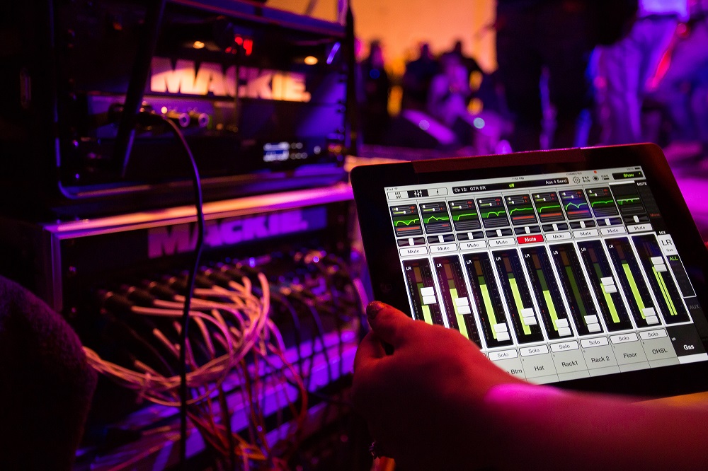 Mackie Master fader 5 modern eq gain structure setup